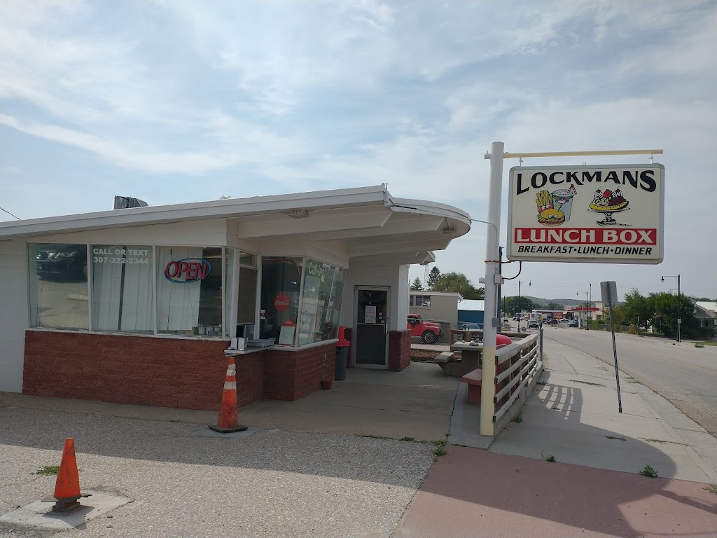 Guernsey Lockmans Lunch Box | restaurant | 262 E Whalen St, Guernsey, WY 82214, USA | 3073222344 OR +1 307-322-2344