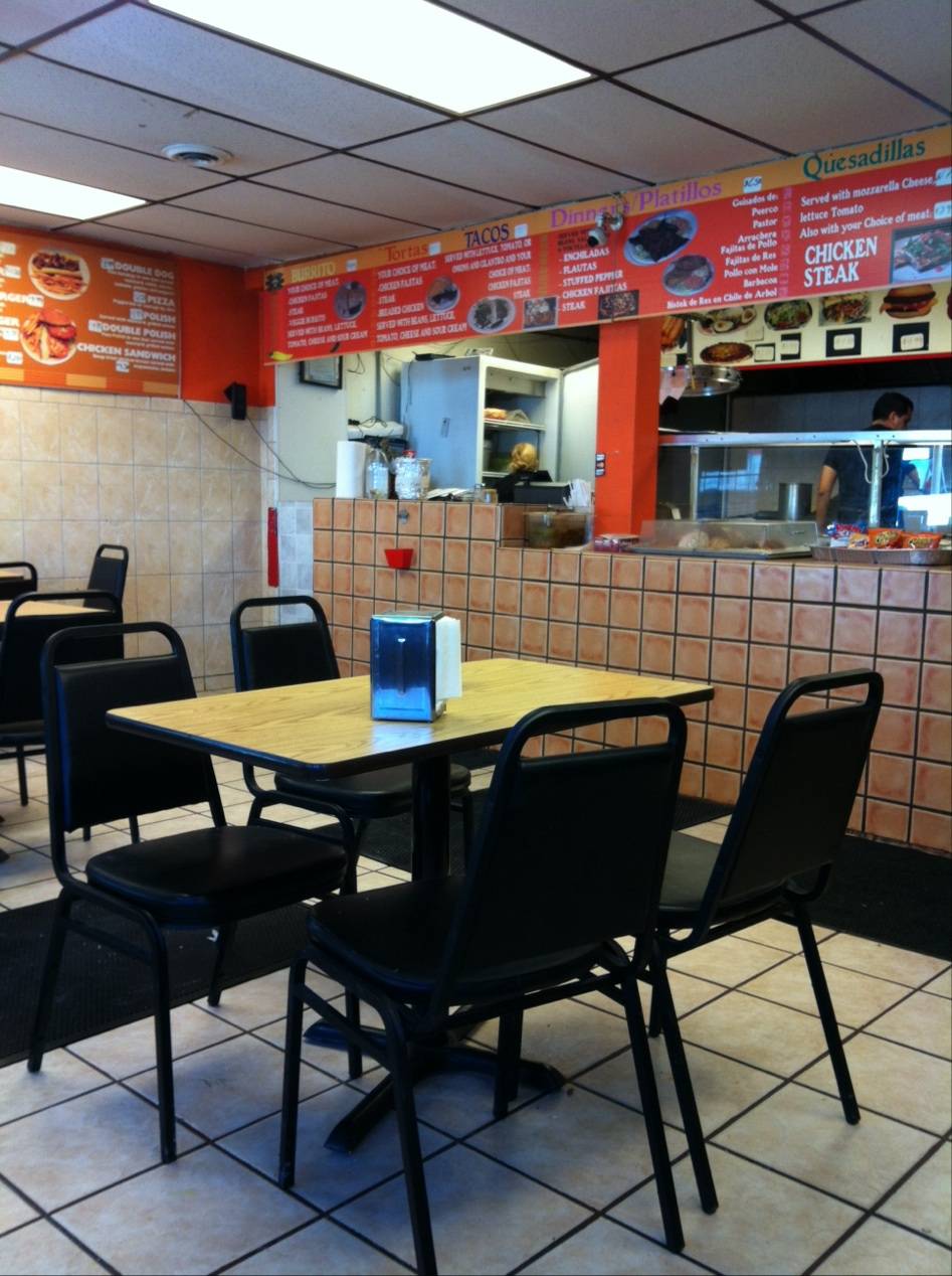 Ramirez Fast Food | restaurant | 1521 W Grand Ave, Chicago, IL 60642, USA | 3126668331 OR +1 312-666-8331