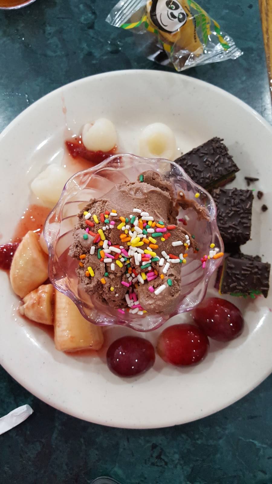 Empire Buffet | restaurant | 16149 Cross Bay Blvd, Howard Beach, NY 11414, USA | 7183232888 OR +1 718-323-2888