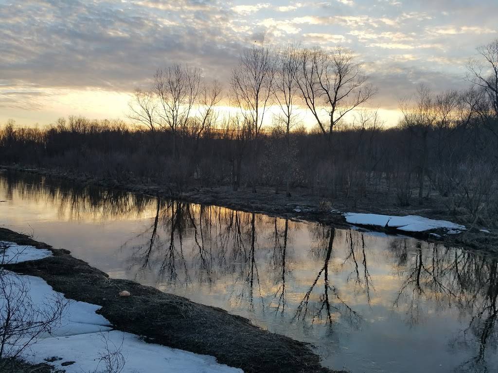 The Dock | restaurant | 50 WI-19, Waterloo, WI 53594, USA | 9204789787 OR +1 920-478-9787