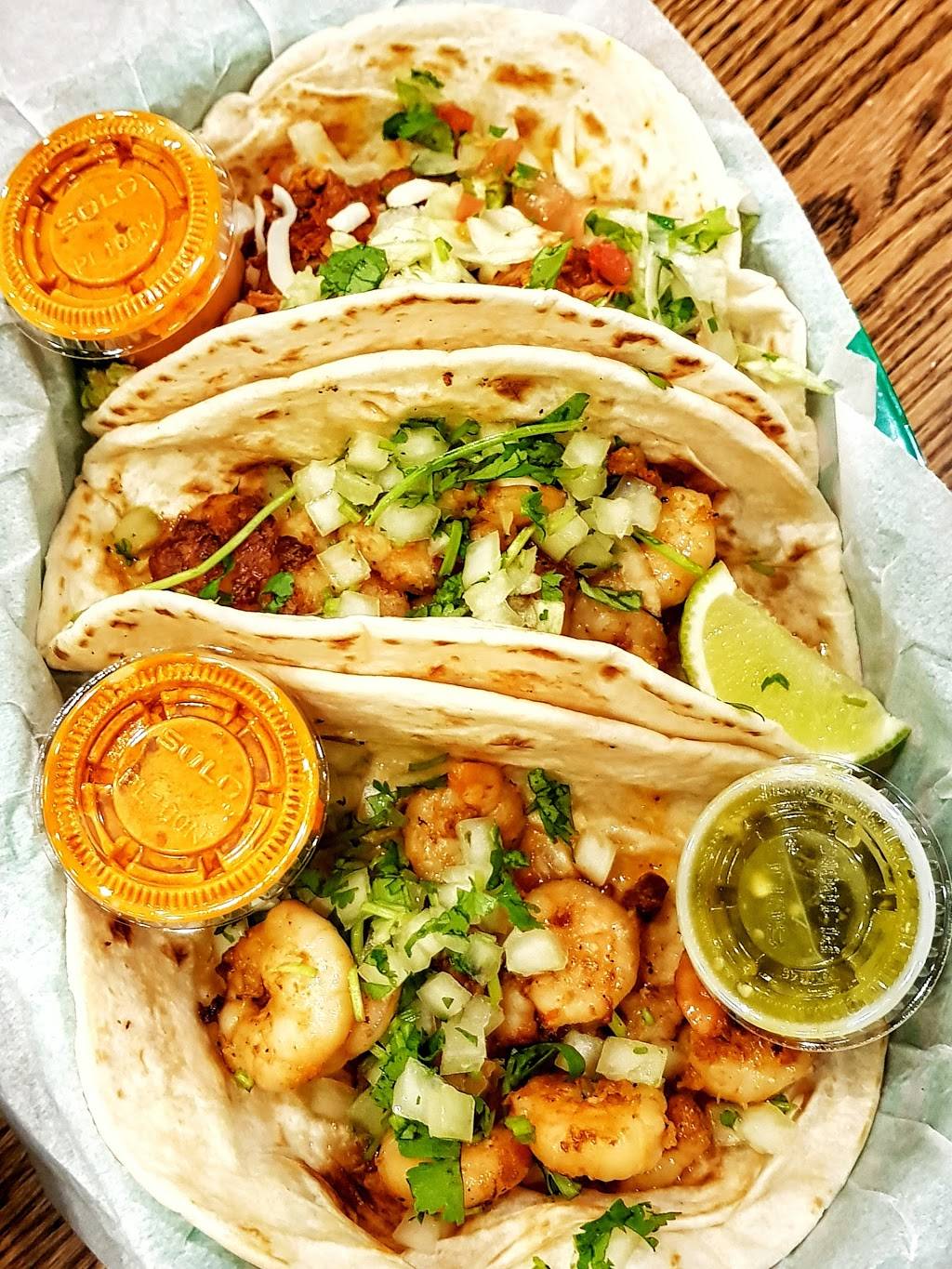 Mean Wiener | restaurant | 532 Sheridan Rd, Highwood, IL 60040, USA | 8472661411 OR +1 847-266-1411