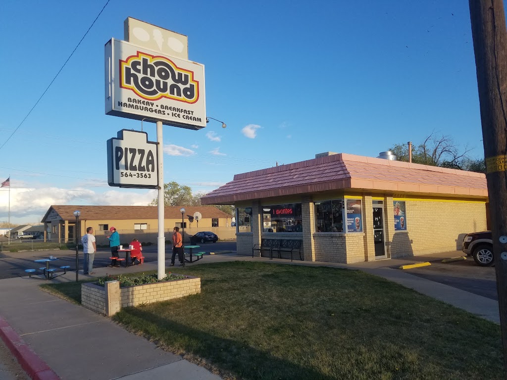 Chow Hound | restaurant | 30 E Main St, Green River, UT 84525, USA | 4355643563 OR +1 435-564-3563