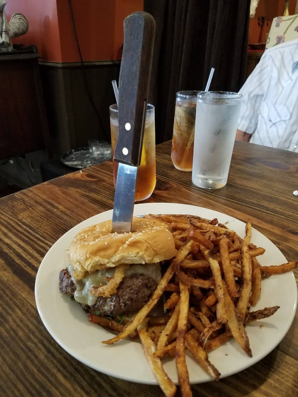 The Rooster Cafe | restaurant | 111 E Broadway St, Winnsboro, TX 75494, USA | 9033476541 OR +1 903-347-6541