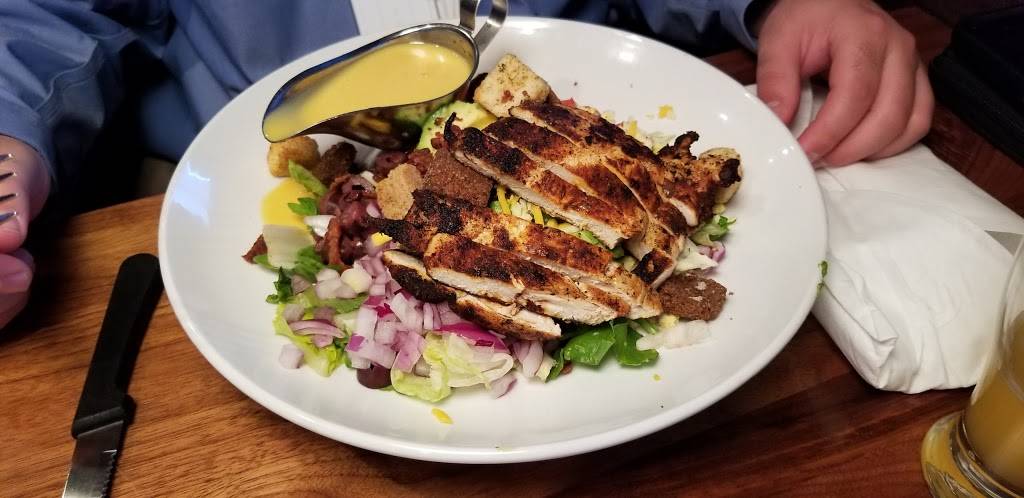 Wood-n-Tap | restaurant | 12 Town Line Rd, Rocky Hill, CT 06067, USA | 8605719444 OR +1 860-571-9444