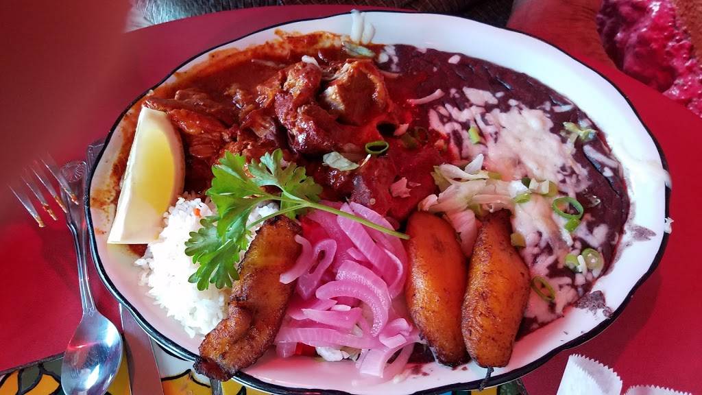 Don Cuco Mexican Restaurant | restaurant | 3911 W Riverside Dr, Burbank, CA 91505, USA | 8188421123 OR +1 818-842-1123