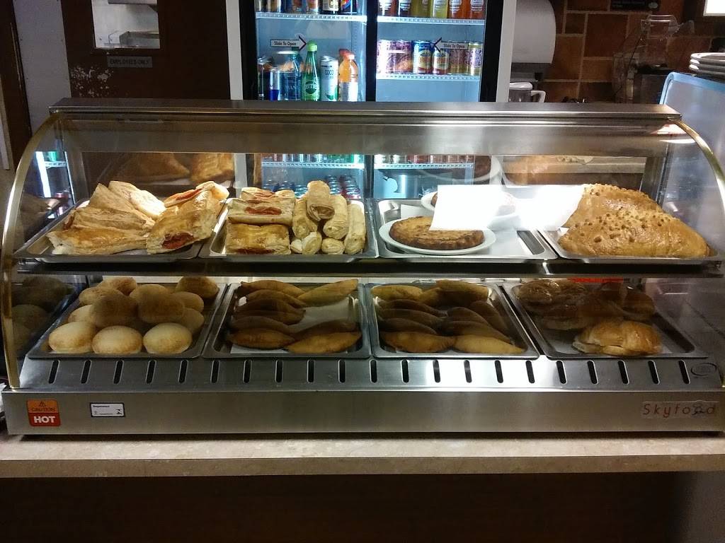 Mangos Cuban Cafe | restaurant | 1826 Trade Center Way unit c, Naples, FL 34109, USA | 2395935099 OR +1 239-593-5099