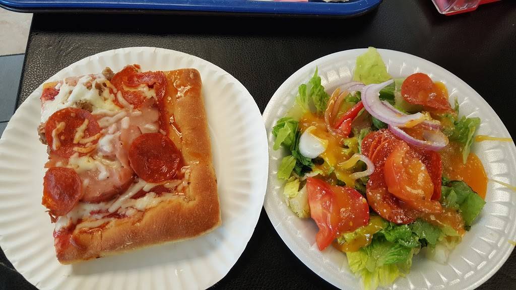 Mamma Leones Pizza | restaurant | 650 E Red Bridge Rd, Kansas City, MO 64131, USA | 8169431760 OR +1 816-943-1760