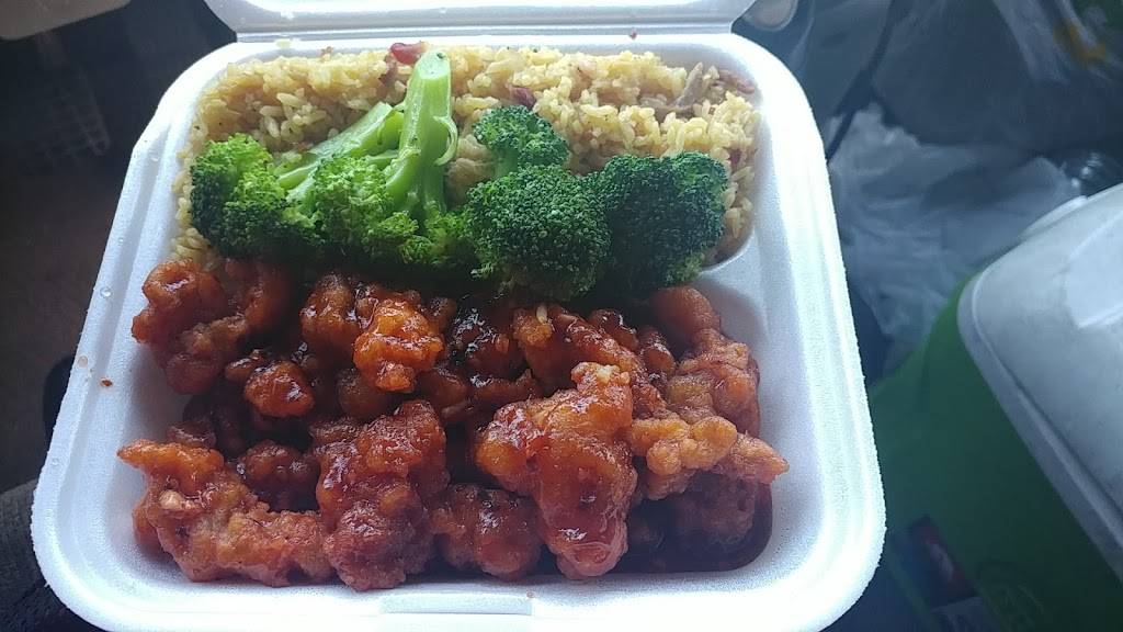 China Wok | restaurant | 3337 US-27, Fruitland Park, FL 34731, USA | 3527288877 OR +1 352-728-8877