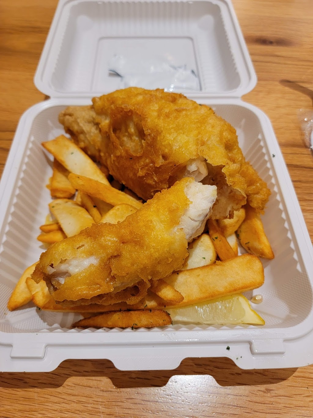 The London Chippy | restaurant | 2001 International Dr, Tysons, VA 22102, USA | 2022626440 OR +1 202-262-6440