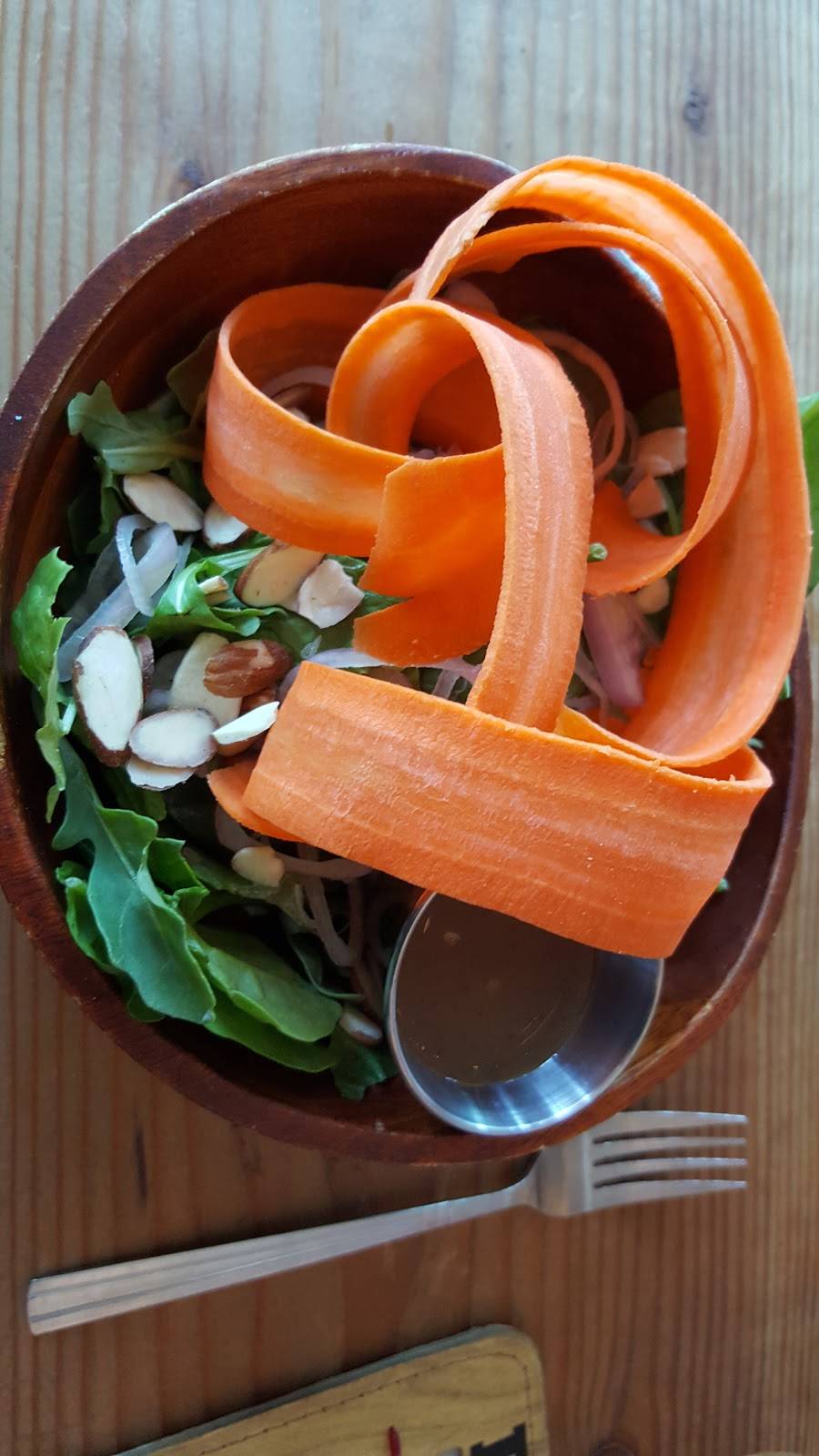 Girasole Restaurant and Bar | restaurant | 8438 N Lombard St, Portland, OR 97203, USA | 5039541671 OR +1 503-954-1671