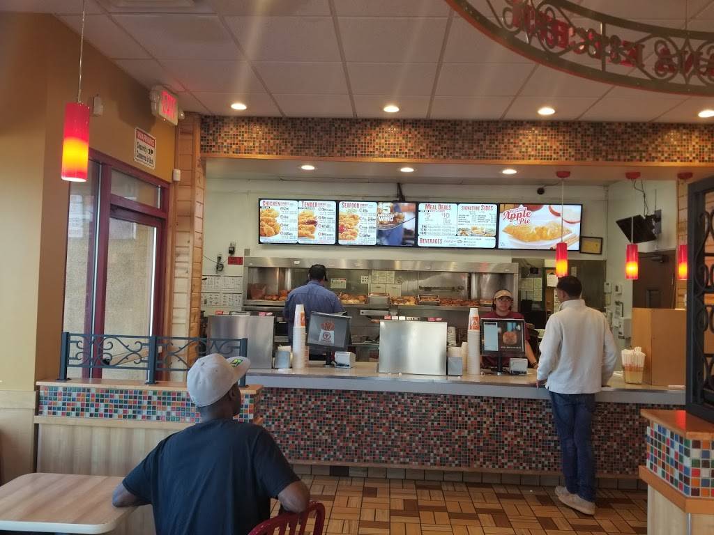 Popeyes Louisiana Kitchen | restaurant | 10 San Pablo Towne Center, San Pablo, CA 94806, USA | 5104122289 OR +1 510-412-2289