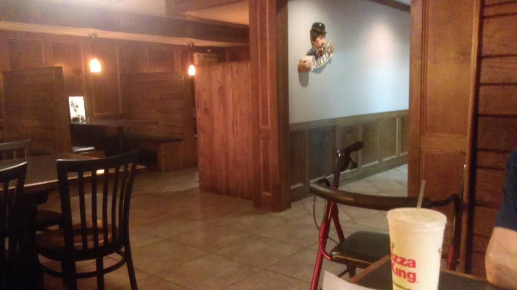 Pizza King | restaurant | 211 N Perkins St, Rushville, IN 46173, USA | 7659322212 OR +1 765-932-2212