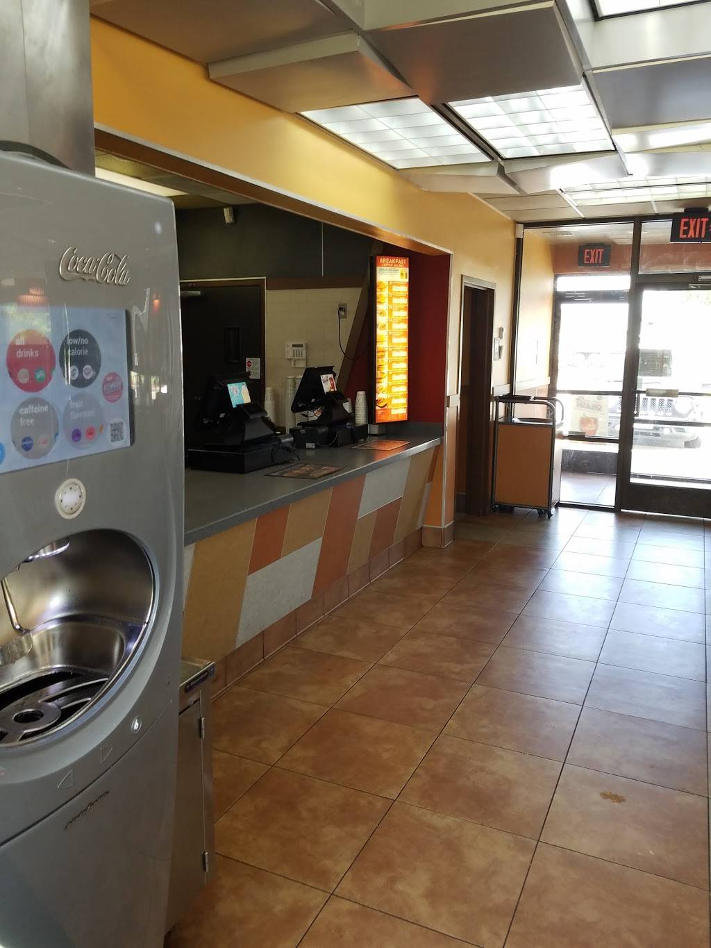 Jack in the Box | restaurant | 14775 North Fwy, Houston, TX 77090, USA | 2818751644 OR +1 281-875-1644