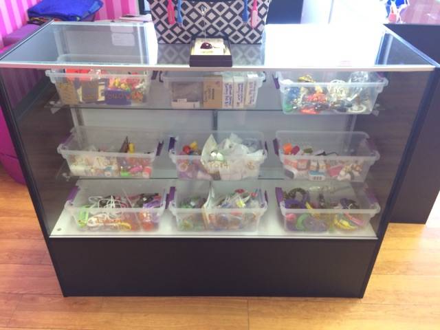 Caseys Cases & Phone Accessories - Smooches Gourmet Popcorn | restaurant | 800 W Main St, Glasgow, KY 42141, USA | 2706818926 OR +1 270-681-8926