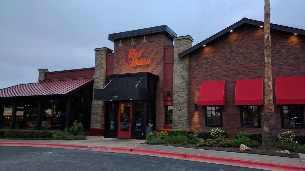 Red Robin Gourmet Burgers and Brews | restaurant | 5601 Brodie Ln, Sunset Valley, TX 78745, USA | 5122772220 OR +1 512-277-2220