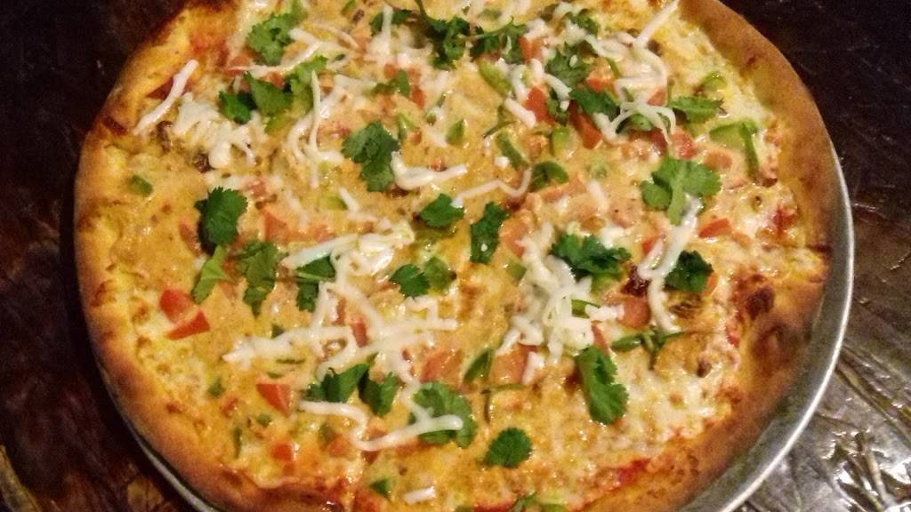 Giramundo Pizzeria | restaurant | Sauce 3225, Terrazas el Gallo, 22850 Ensenada, B.C., Mexico | 016461757381 OR +52 646 175 7381