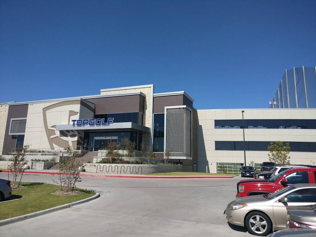 Topgolf | restaurant | 2201 E 4th St, Fort Worth, TX 76102, USA | 8173494002 OR +1 817-349-4002