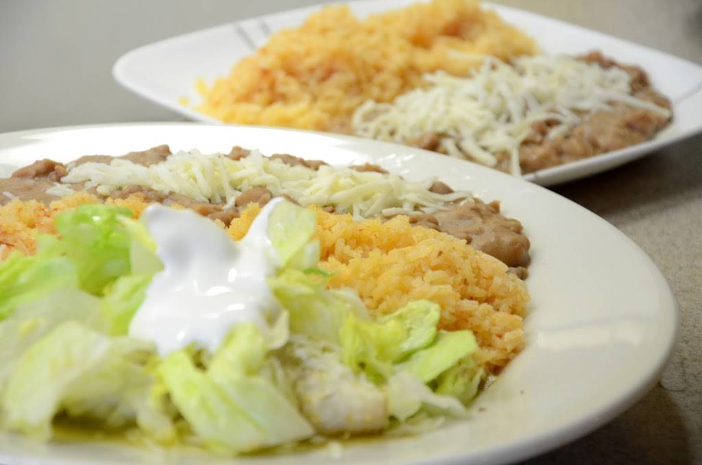 J&R Tacos | restaurant | 437 W Main St, Merced, CA 95340, USA | 2093842923 OR +1 209-384-2923