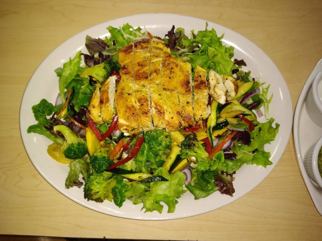 Marthas Grill And Bar | restaurant | 14946 US-301, Dade City, FL 33523, USA | 3524374070 OR +1 352-437-4070