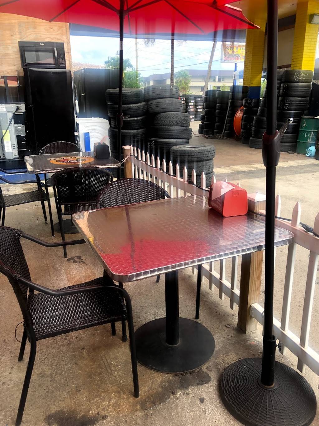 Los Jalapeños Coral Way | restaurant | 2090 SW 67th Ave, Miami, FL 33155, USA | 3058463989 OR +1 305-846-3989