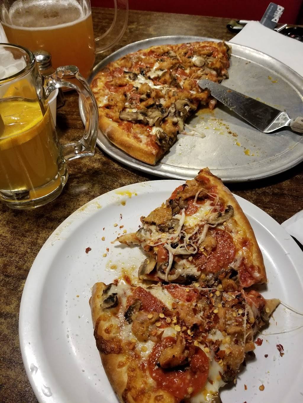 Milano Brothers Pizza | restaurant | 269 E Stetson Ave, Hemet, CA 92543, USA | 9519292599 OR +1 951-929-2599