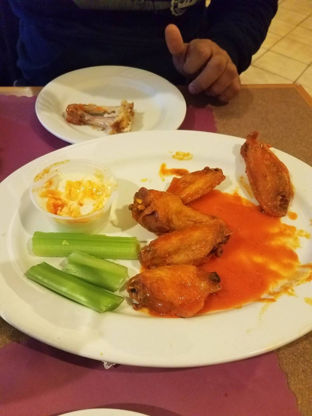 Vincenzos Pizzeria & Caterring | restaurant | 131 N Main Ave, Scranton, PA 18504, USA | 5703471060 OR +1 570-347-1060