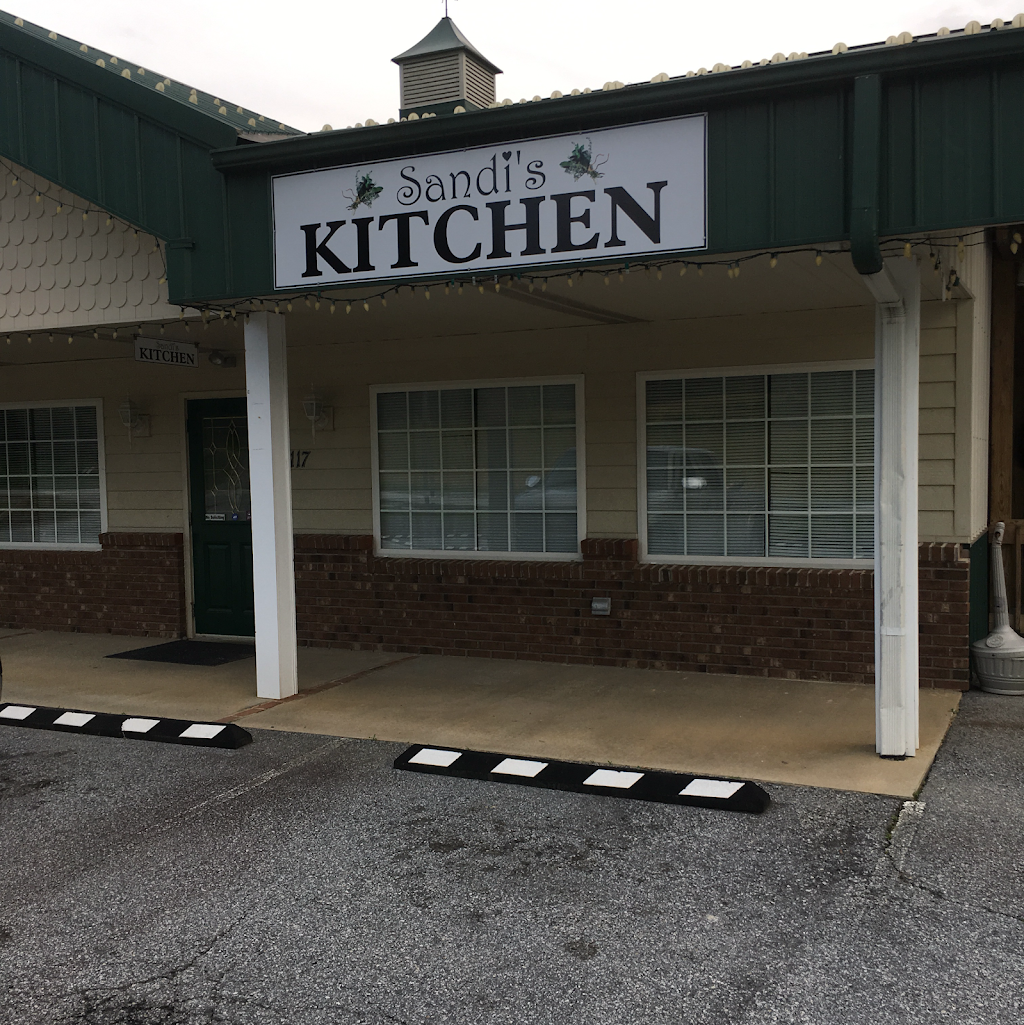 Sandi’s Kitchen | restaurant | 3754 Brevard Rd #117, Horse Shoe, NC 28742, USA | 8288910018 OR +1 828-891-0018