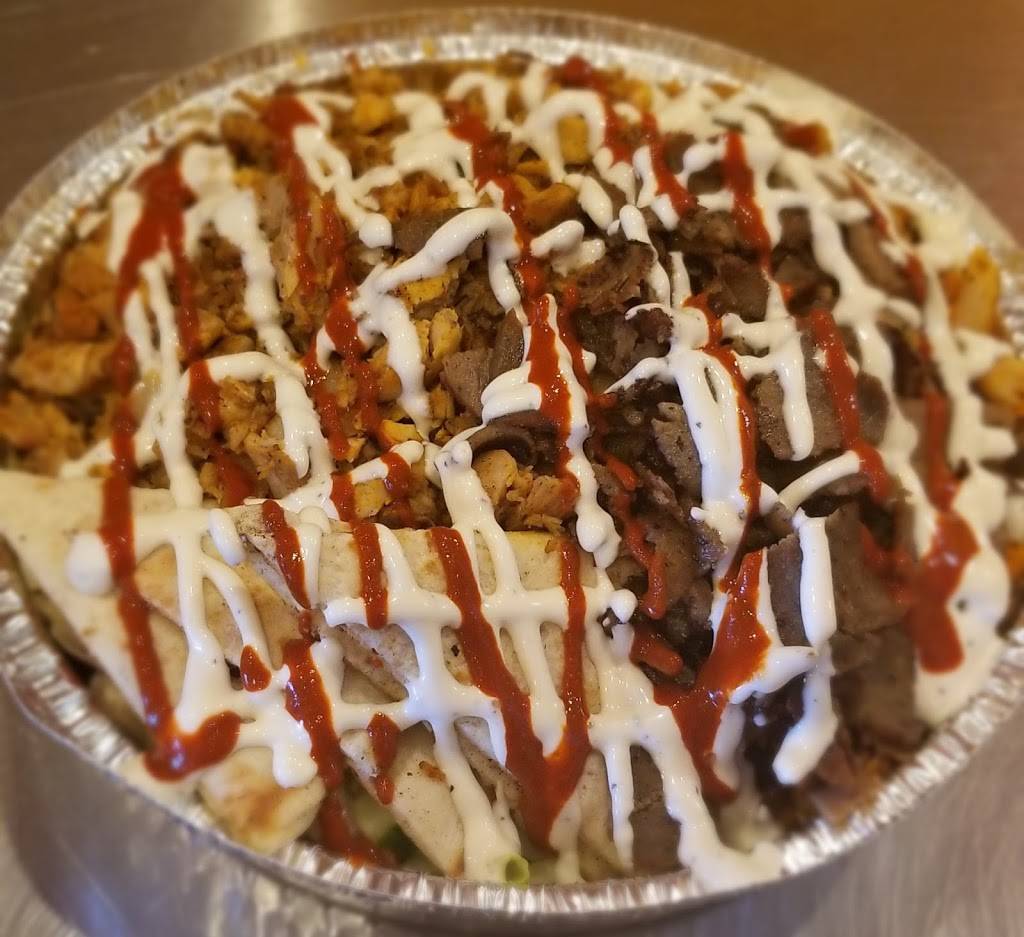 The Halal Chicken And Rice Company | restaurant | 8 Jerusalem Ave, Hicksville, NY 11801, USA | 5164339700 OR +1 516-433-9700