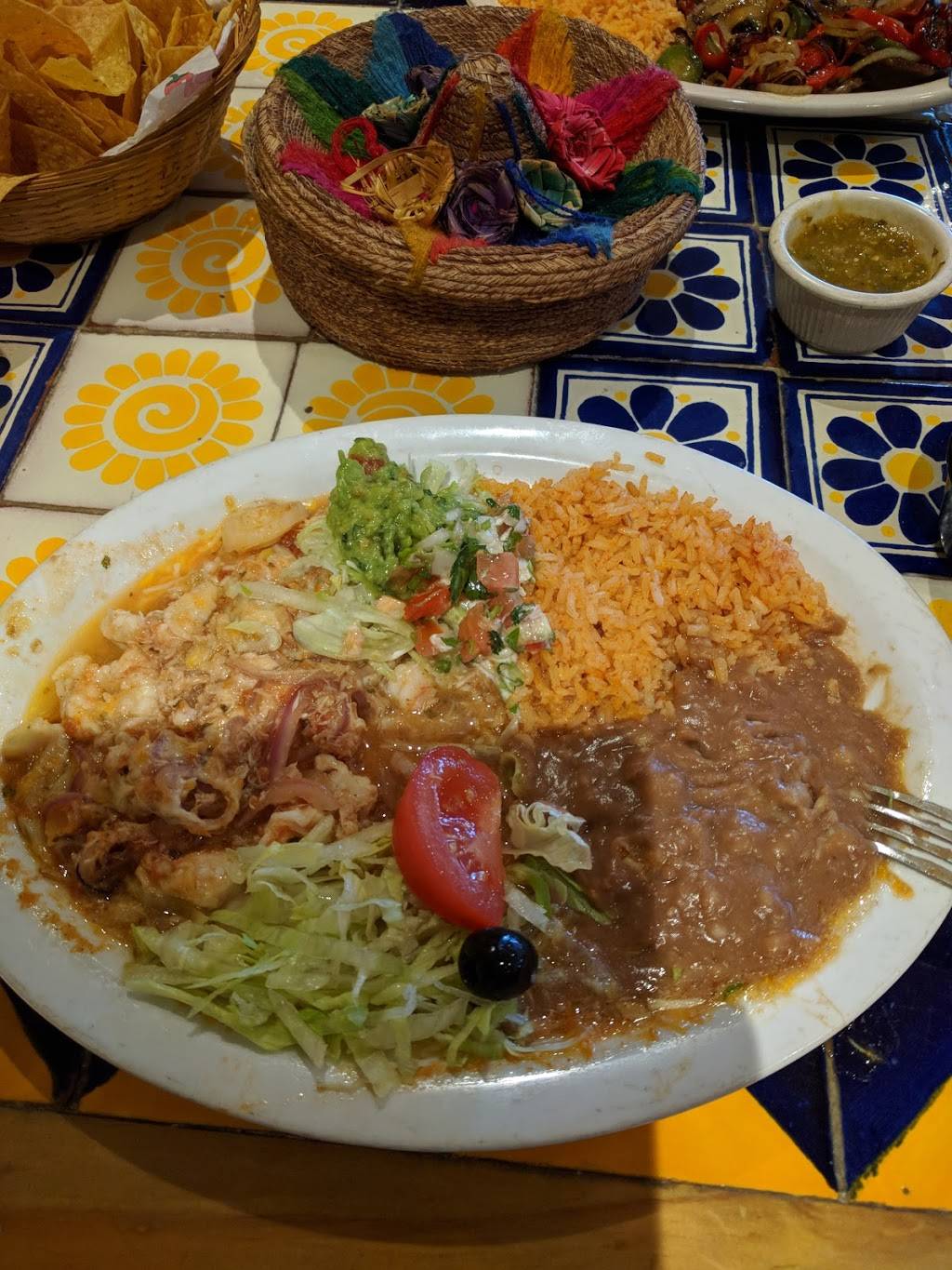 El Tapatio Restaurant | restaurant | 4475 Treat Blvd D, Concord, CA 94521, USA | 9258272413 OR +1 925-827-2413