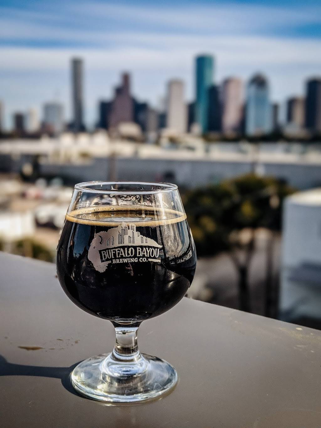 Buffalo Bayou Brewing Co | restaurant | 2101 Summer St, Houston, TX 77007, USA | 7137143335 OR +1 713-714-3335