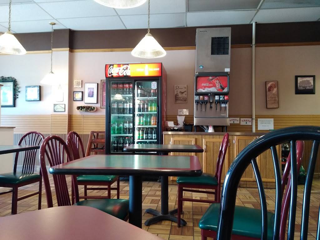 Pasquales Pizza & Pasta | restaurant | 7755 E Washington St, Indianapolis, IN 46219, USA | 3178990900 OR +1 317-899-0900