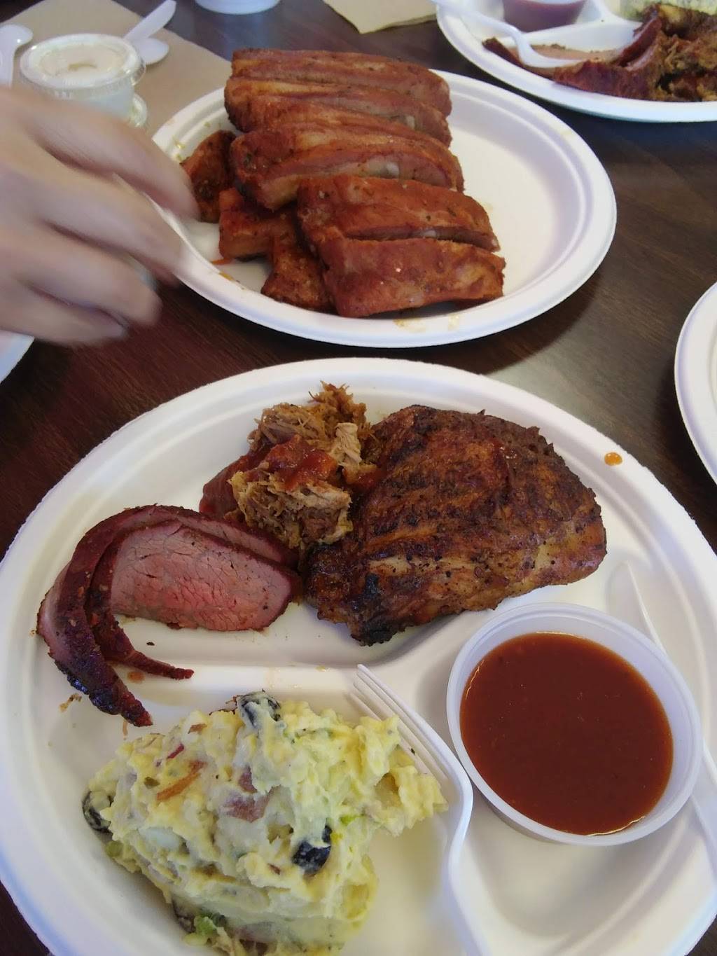 Smokin Joes | restaurant | 8540 Airport Rd, Redding, CA 96002, USA | 5303642085 OR +1 530-364-2085