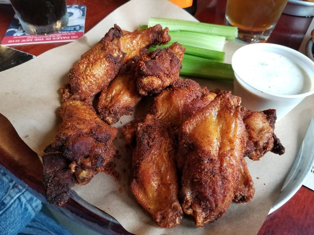 World of Beer | restaurant | 2385 S Hwy 27, Clermont, FL 34711, USA | 3522419797 OR +1 352-241-9797