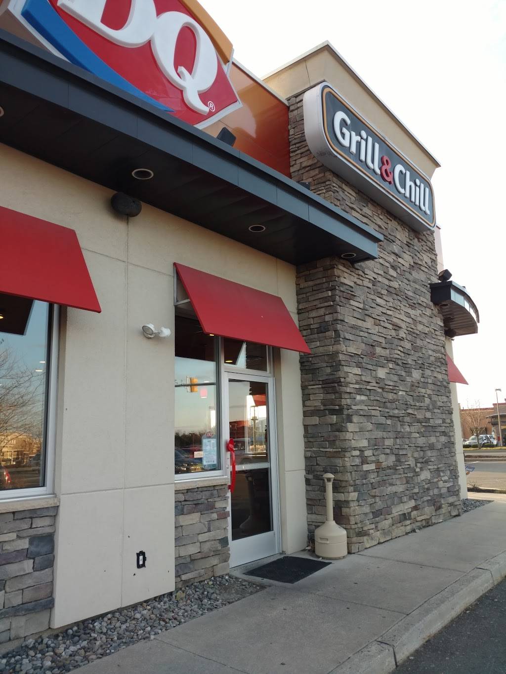 Dairy Queen Grill & Chill | restaurant | 200 Marketplace Blvd, Hamilton Township, NJ 08691, USA | 6095812722 OR +1 609-581-2722