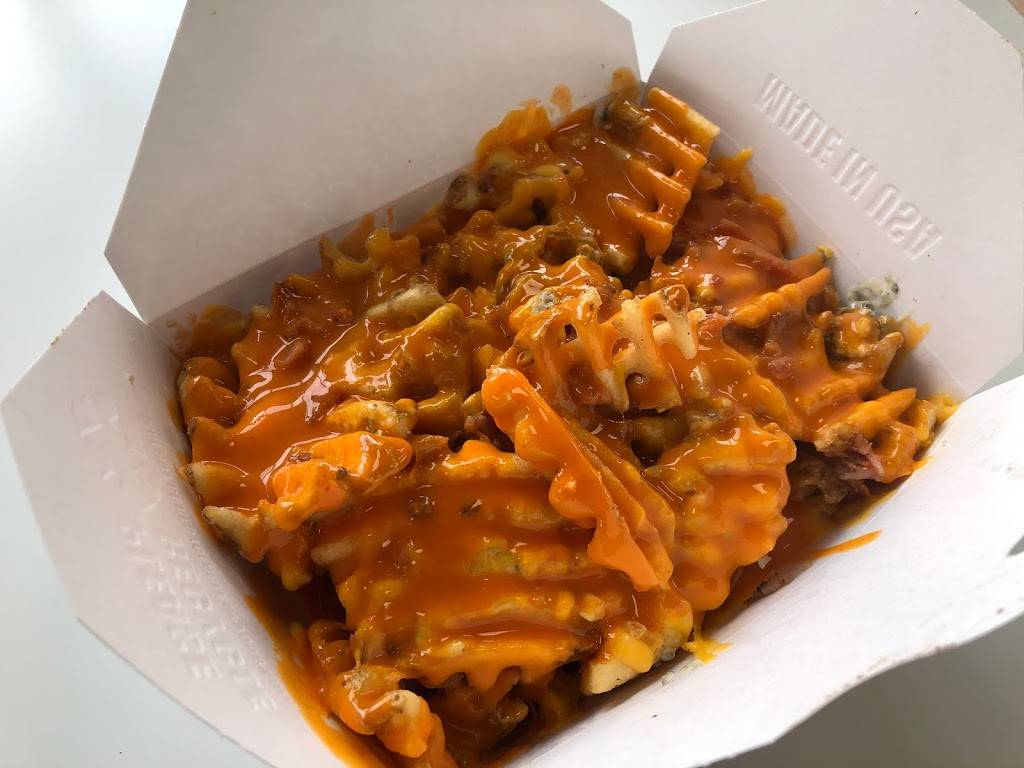 The Wing Coop | restaurant | 569 N 300 W, Salt Lake City, UT 84103, USA | 8012749464 OR +1 801-274-9464