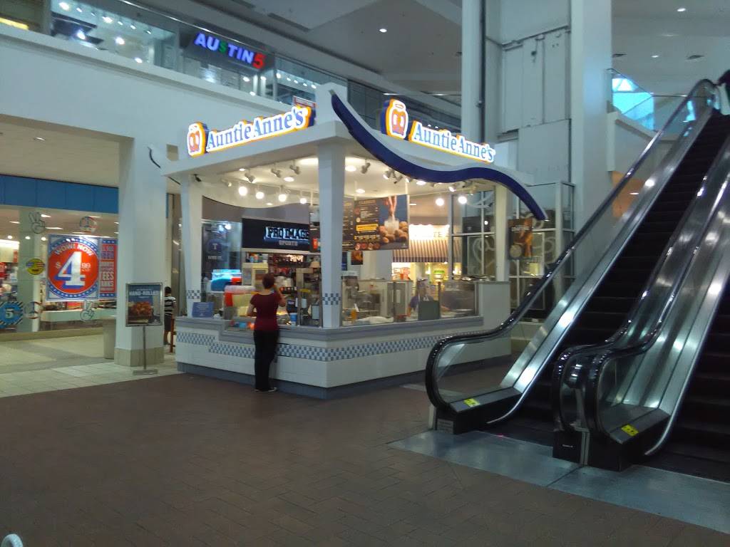 Auntie Annes | cafe | 2192 Green Oaks Rd, Fort Worth, TX 76116, USA | 8177354677 OR +1 817-735-4677