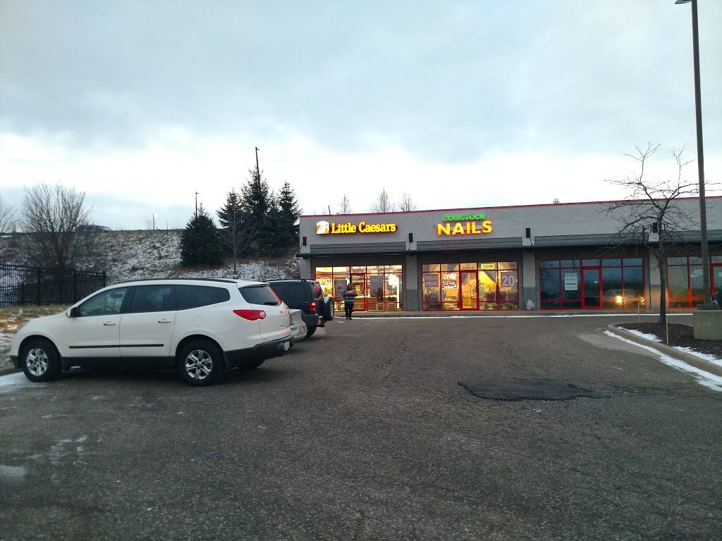 Little Caesars Pizza | meal takeaway | 4089 Alpine Ave NW, Comstock Park, MI 49321, USA | 6167848460 OR +1 616-784-8460