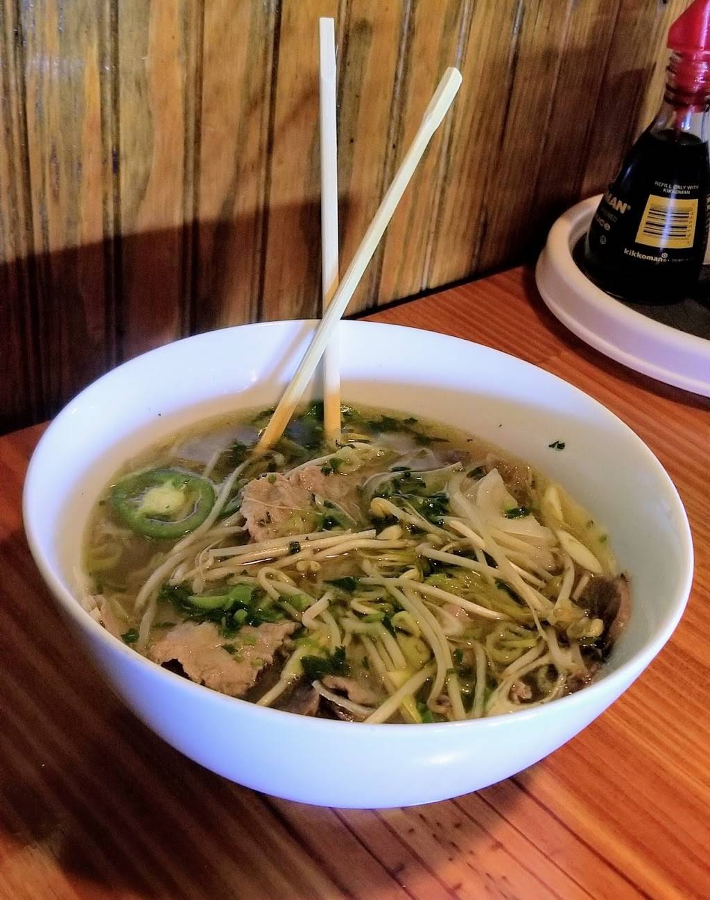 Pho Saigon & Osaka Express Grill | restaurant | 701 US-70, New Bern, NC 28560, USA | 2522885718 OR +1 252-288-5718