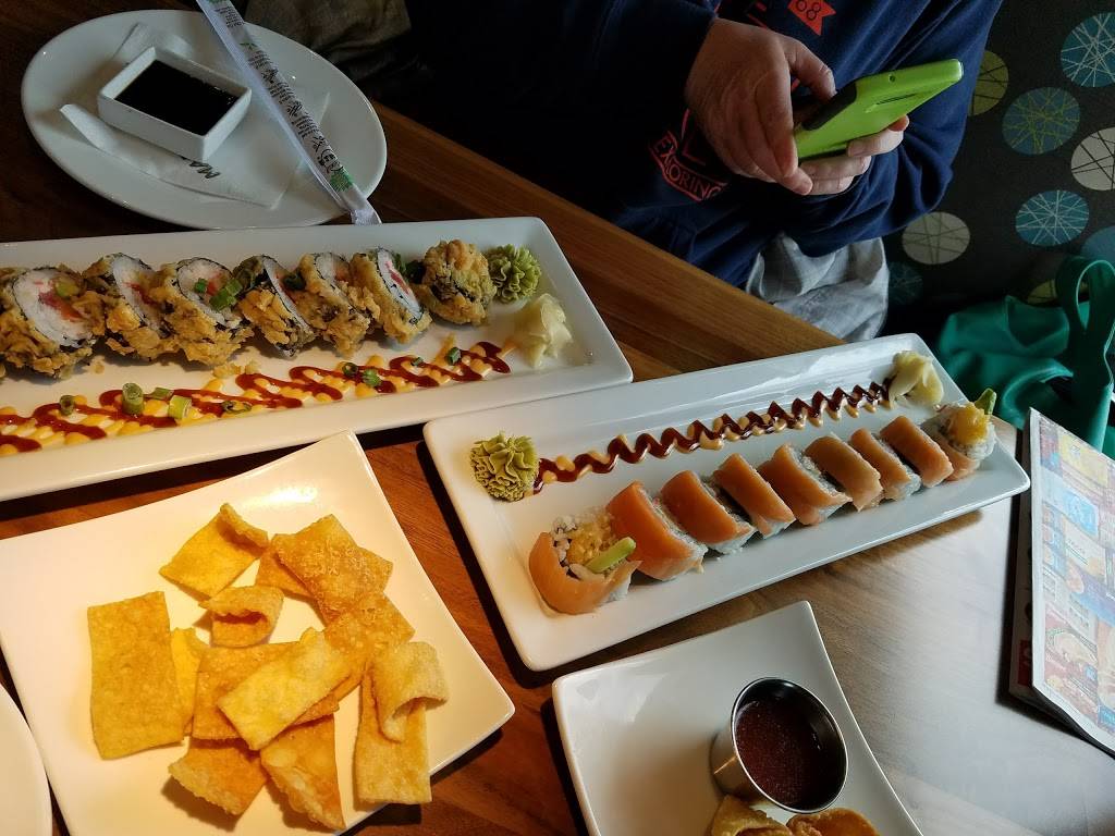 Hy-Vee Market Grille Express | restaurant | 1720 W Battlefield Rd, Springfield, MO 65807, USA | 4178818446 OR +1 417-881-8446