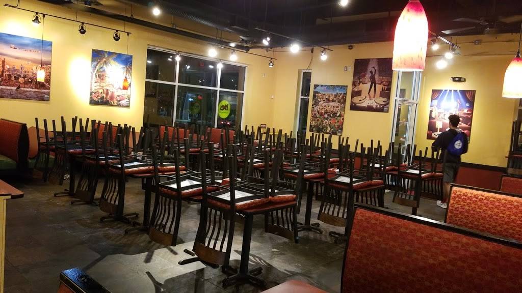 Moes Southwest Grill | restaurant | 667 Potomac Station Dr, Leesburg, VA 20176, USA | 7037770004 OR +1 703-777-0004