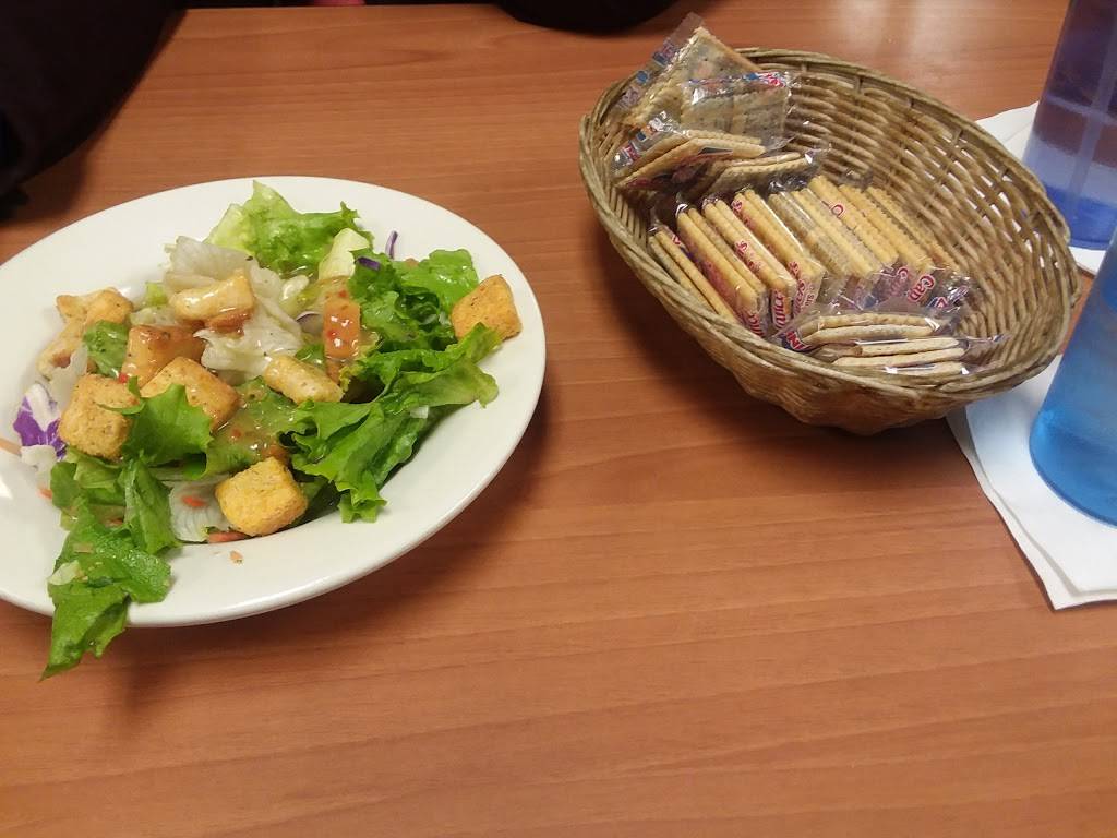 Mama Lous Restaurant | restaurant | 1421 N Moore Ave, Moore, OK 73160, USA | 4057995200 OR +1 405-799-5200