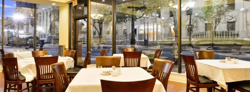 Cafe at the Square | restaurant | 500 St Charles Ave, New Orleans, LA 70130, USA | 5043047831 OR +1 504-304-7831