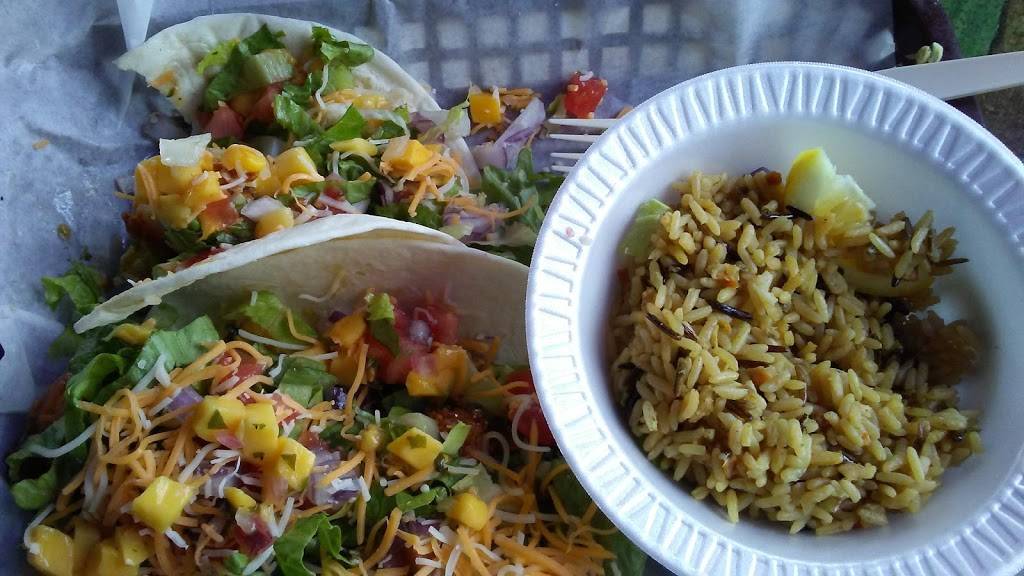 Berts Bar & Grill | restaurant | 4271 Pine Island Rd, Matlacha, FL 33993, USA | 2392823232 OR +1 239-282-3232