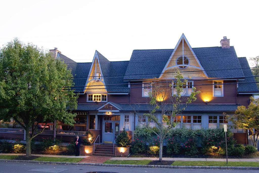 Harvest Restaurant Group | restaurant | 2230 NJ-10, Morris Plains, NJ 07950, USA | 9736561881 OR +1 973-656-1881