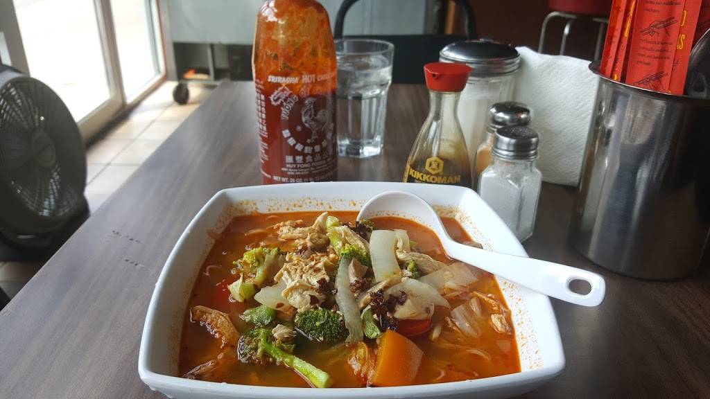 Mings Noodle | restaurant | 1038 S Clinton Ave, Rochester, NY 14620, USA | 5852440920 OR +1 585-244-0920