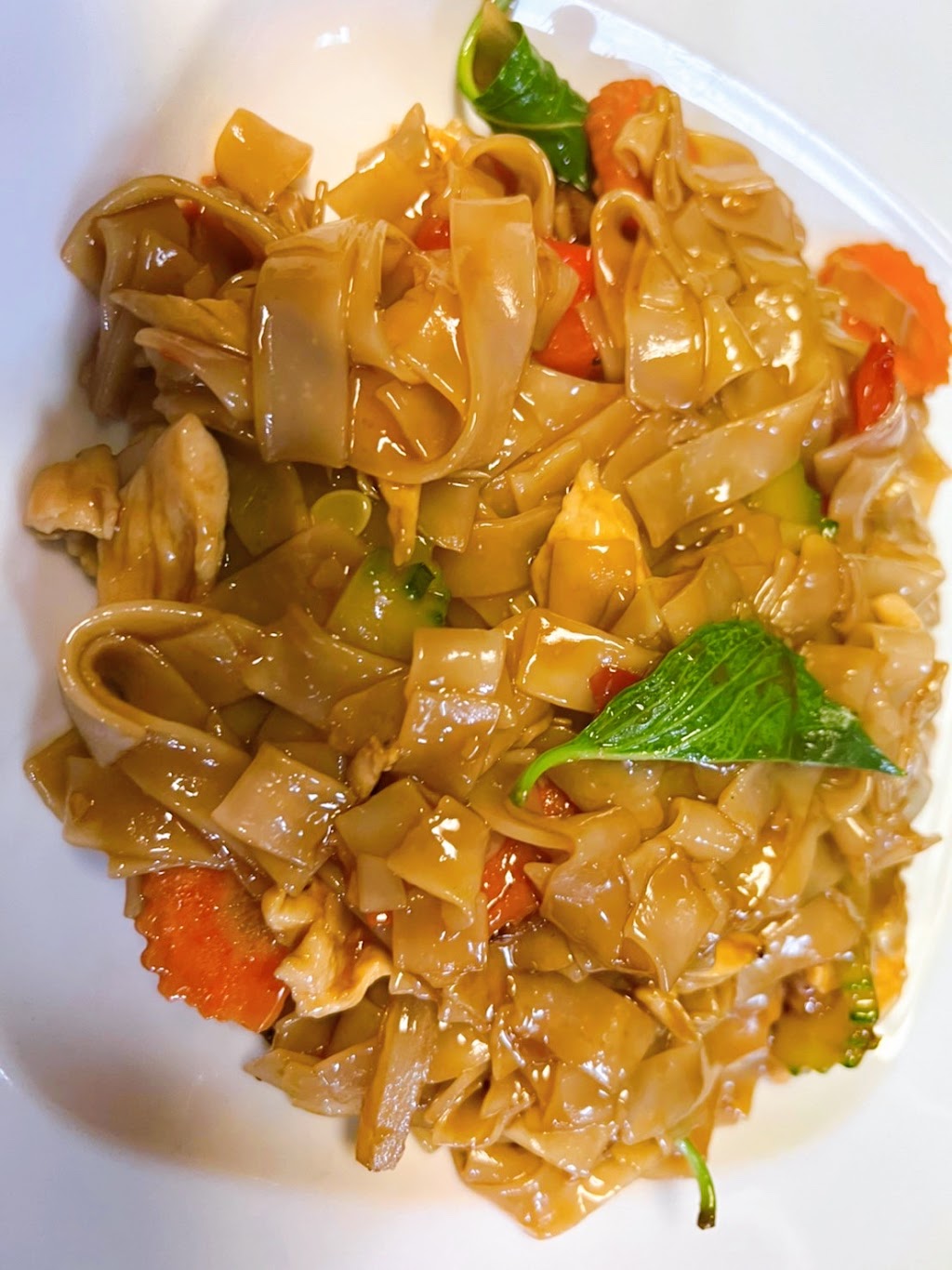 Thai Fusion Modern Cuisine | restaurant | 1937 S Military Hwy, Chesapeake, VA 23320, USA | 7575439116 OR +1 757-543-9116