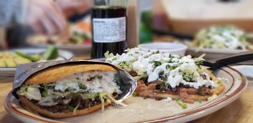 Fiesta Del Mar | restaurant | 11320 E 21st St, Tulsa, OK 74129, USA | 9184379299 OR +1 918-437-9299