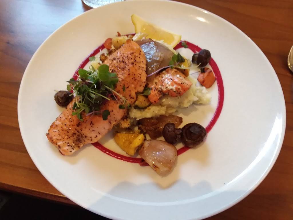 Rose & Compass | restaurant | 8235 NE Airport Way, Portland, OR 97220, USA | 5032812500 OR +1 503-281-2500