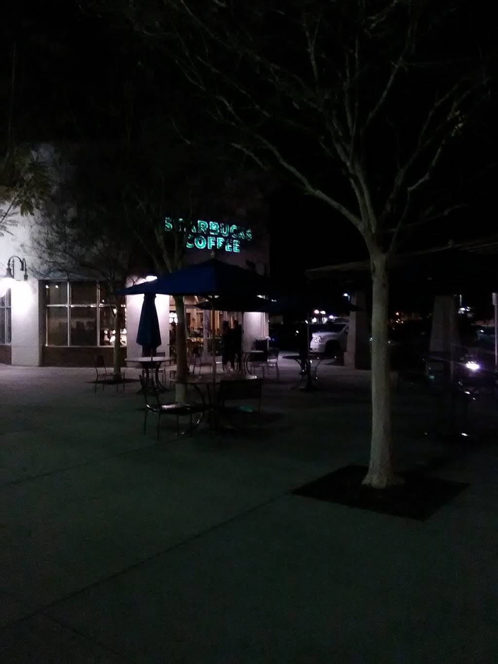 Starbucks | cafe | 30 W Main St #190, Vista, CA 92083, USA | 7608061103 OR +1 760-806-1103