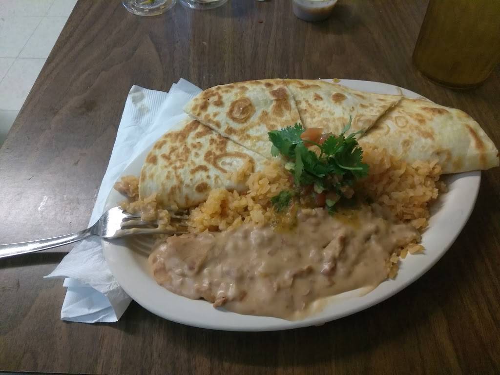 Lauras Sandwich Shop | restaurant | 3218 Beaumont Ave, Liberty, TX 77575, USA | 9363363013 OR +1 936-336-3013